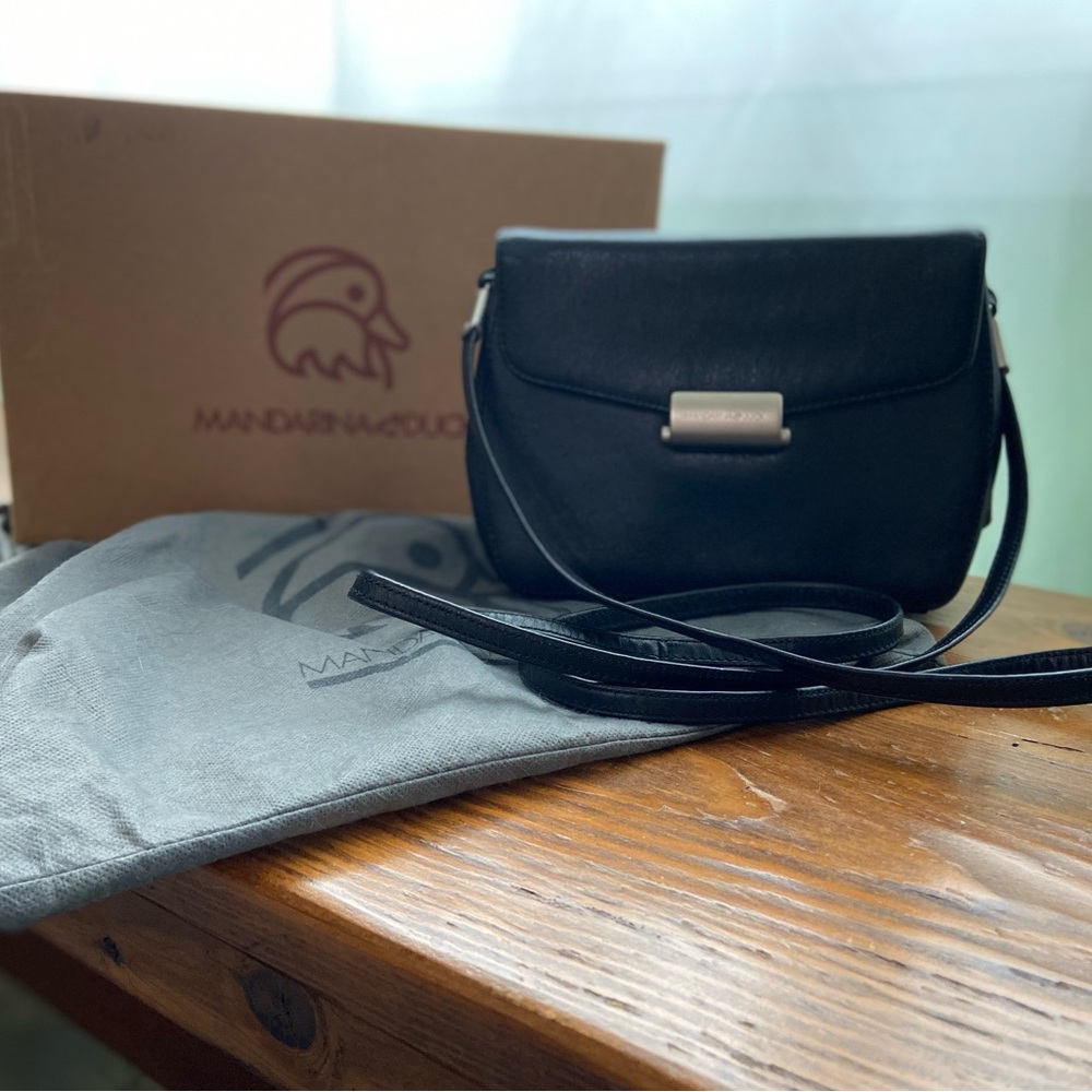 Mandarina Duck Hera Tracolla black classic, elegant crossbody bag
